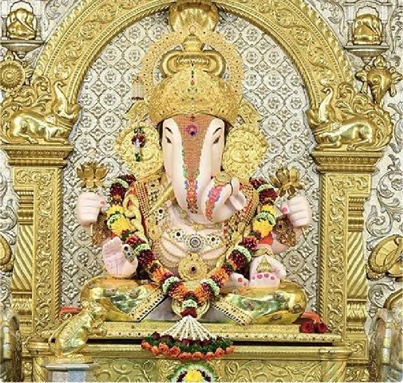आज के दर्शन: श्रीमंत दगडूशेठ हलवाई गणपति, पुणे